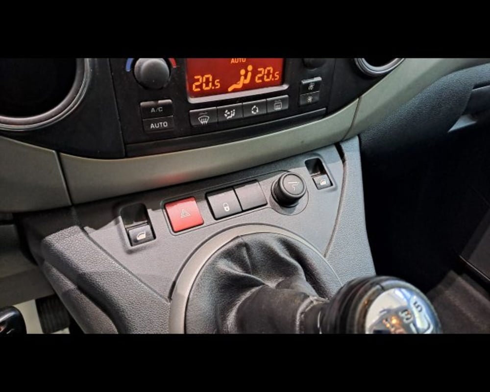 Peugeot Partner usata a Aosta (9)