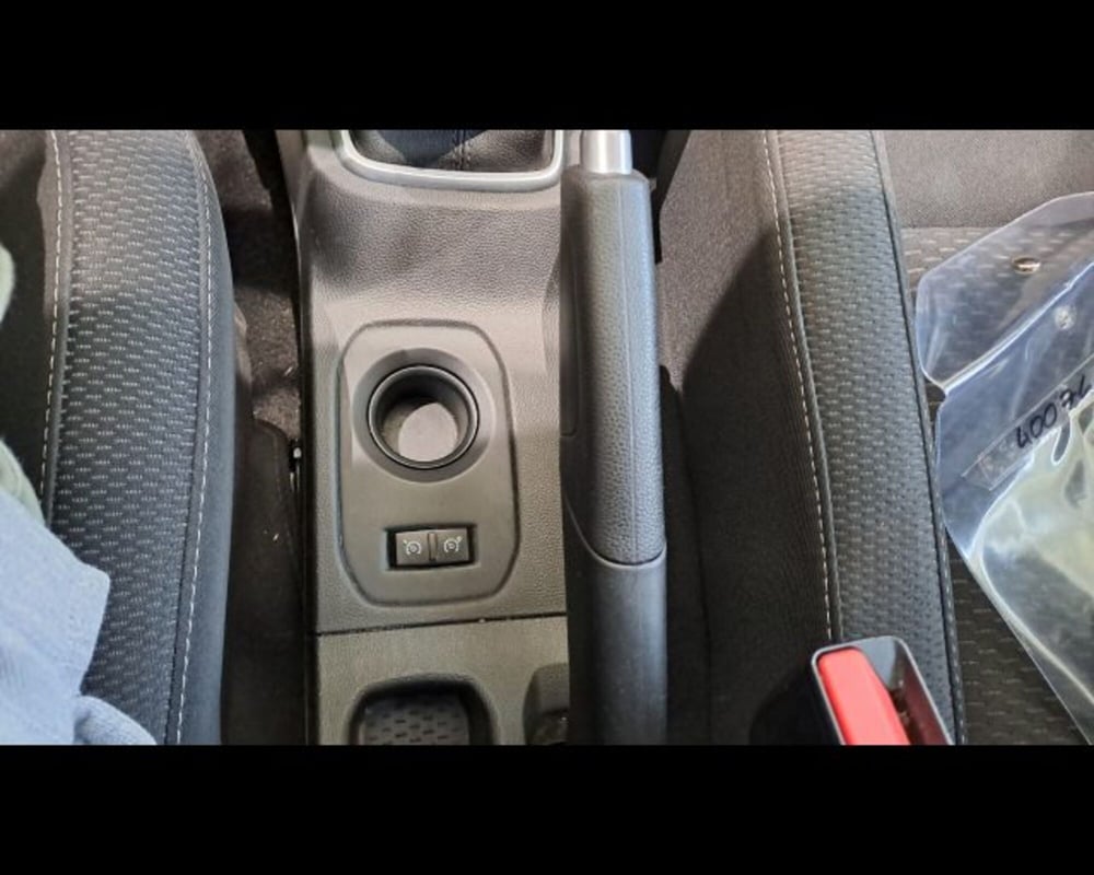 Dacia Duster usata a Aosta (13)