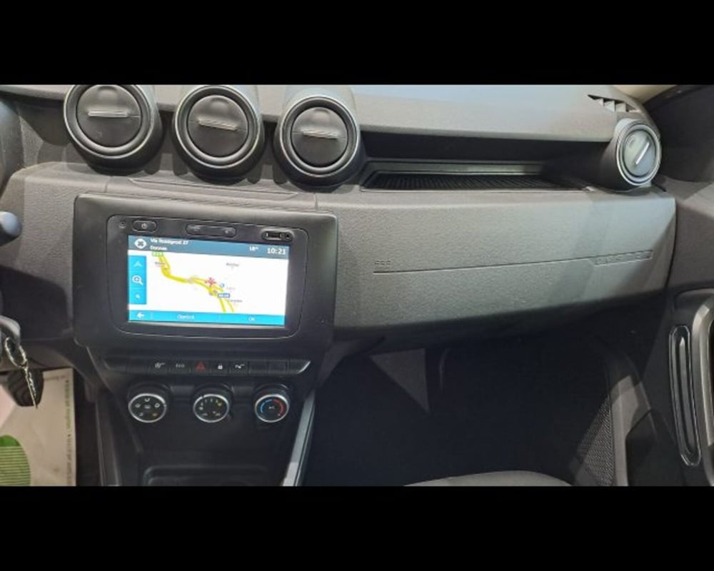 Dacia Duster usata a Aosta (7)