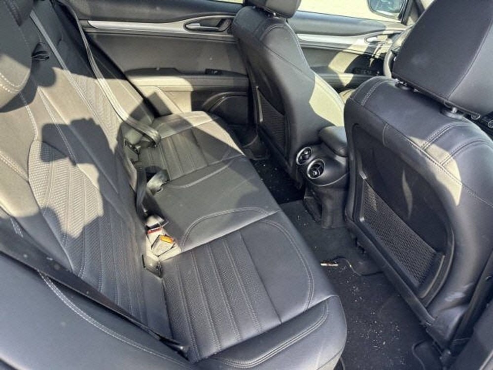 Alfa Romeo Stelvio usata a Aosta (4)