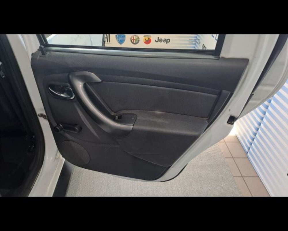 Dacia Duster usata a Aosta (16)