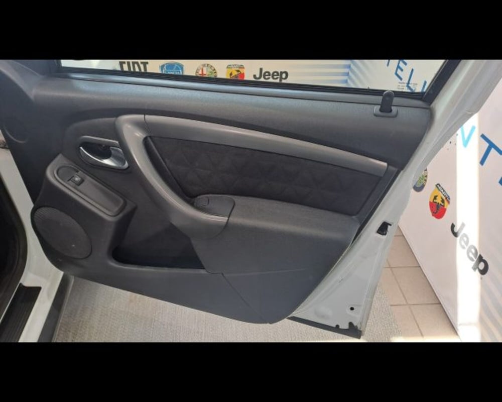 Dacia Duster usata a Aosta (18)