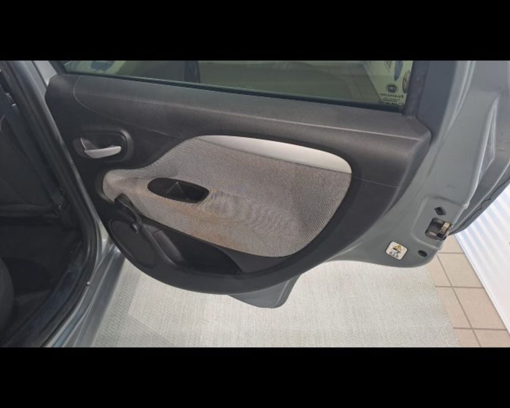 Fiat Punto Evo usata a Aosta (18)