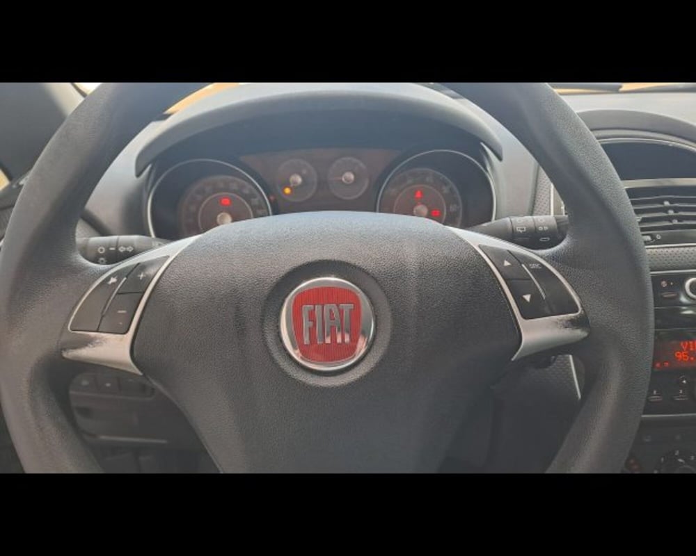 Fiat Punto Evo usata a Aosta (7)