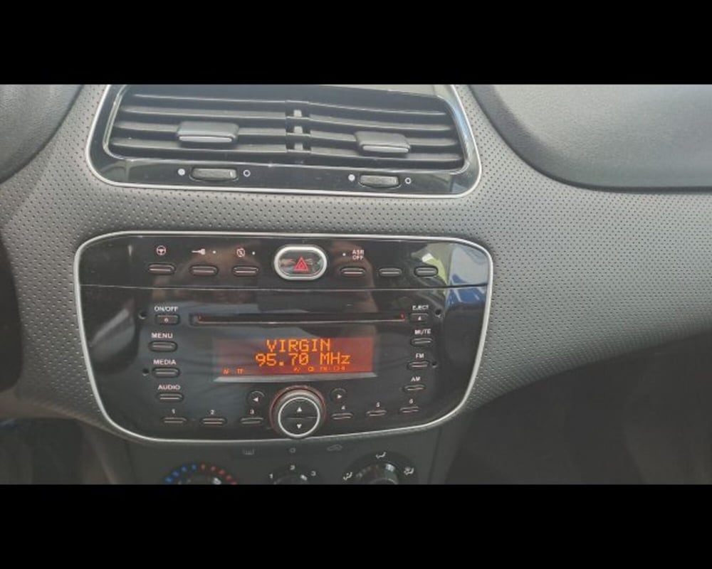 Fiat Punto Evo usata a Aosta (9)