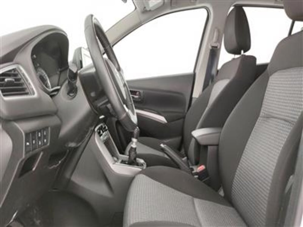 Suzuki S-Cross usata a Bari (12)