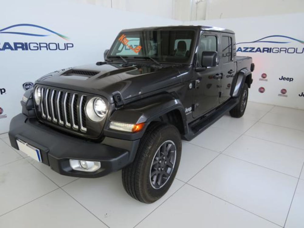 Jeep Gladiator nuova a Lodi (13)