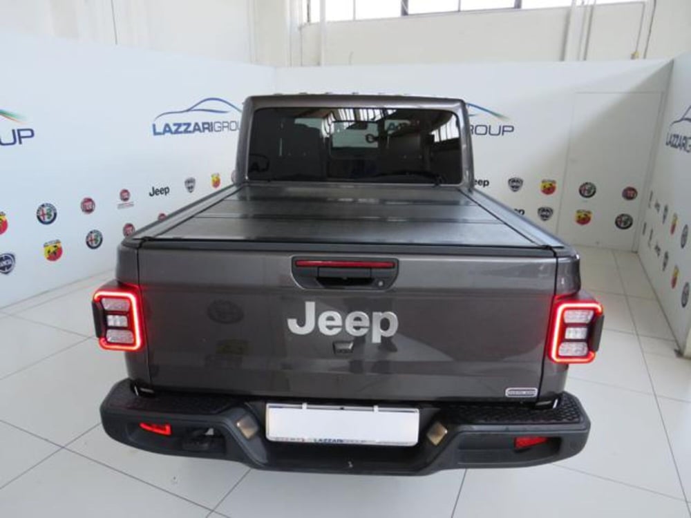 Jeep Gladiator nuova a Lodi (6)