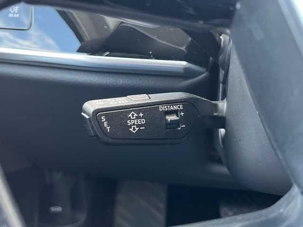 Audi A8 usata a Catanzaro (19)