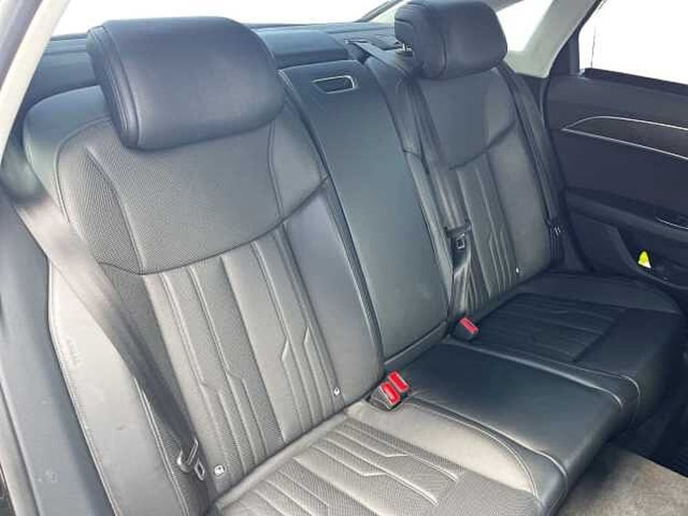 Audi A8 usata a Catanzaro (7)