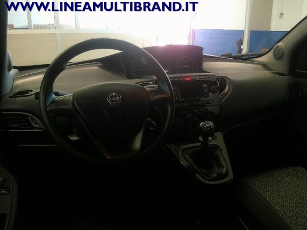 Lancia Ypsilon usata a Piacenza (12)
