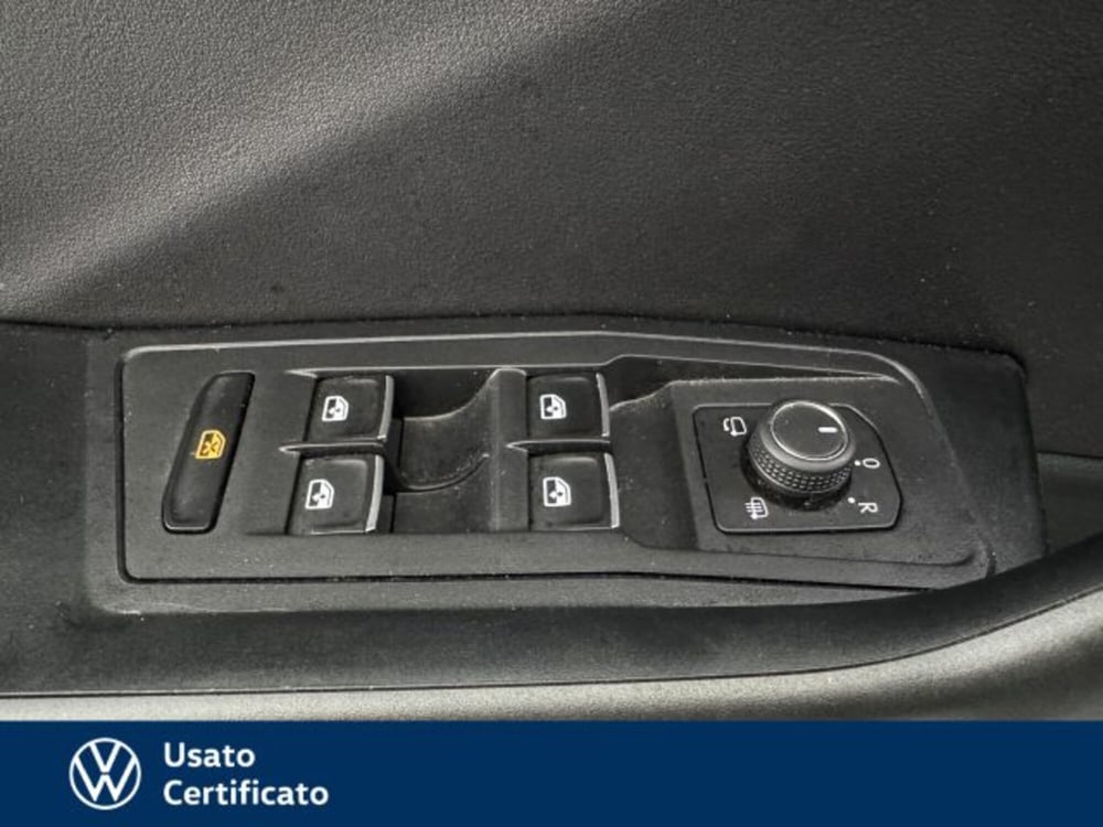 Volkswagen T-Roc usata a Vicenza (12)