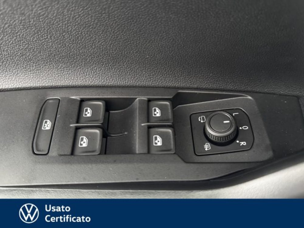 Volkswagen Polo nuova a Vicenza (11)