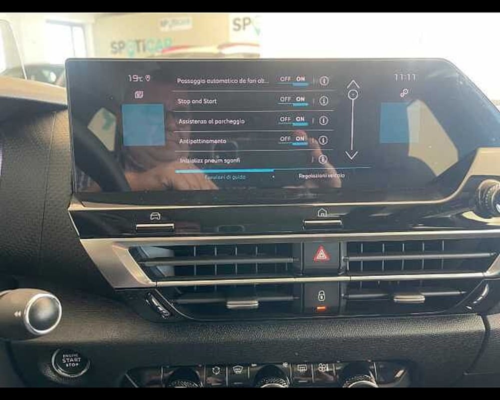 Citroen C4 nuova a Ragusa (12)