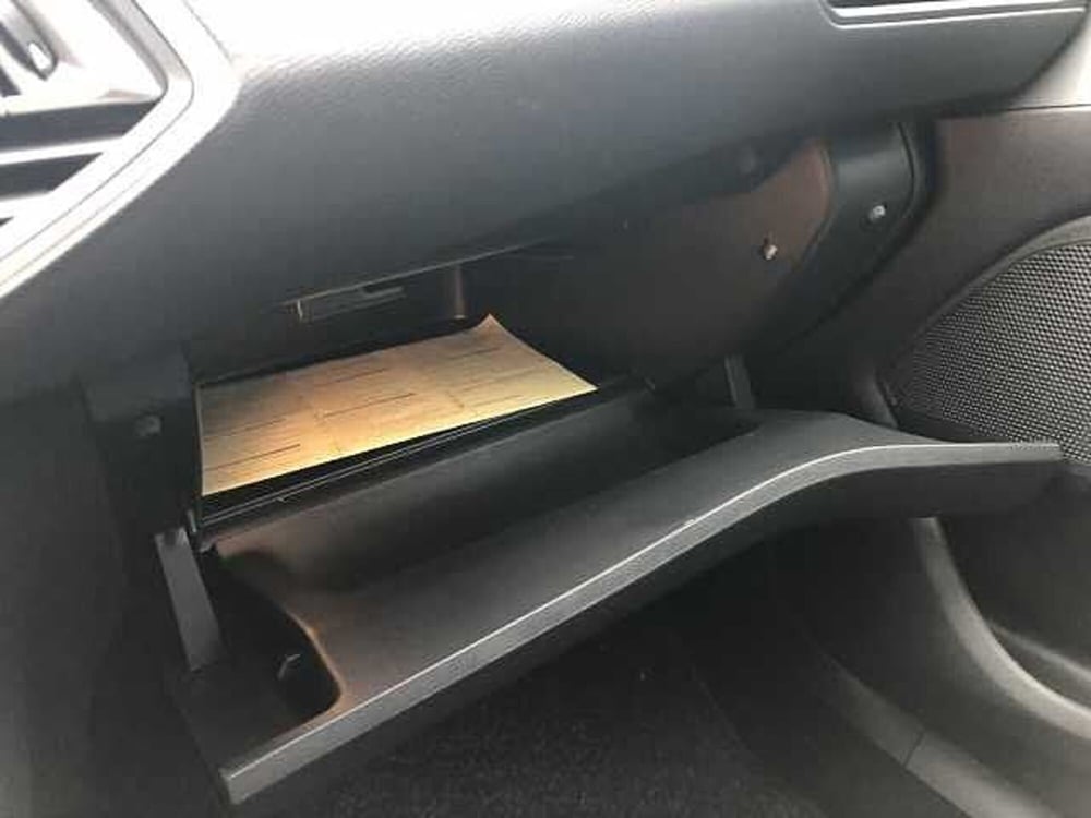 Peugeot 308 SW usata a Ragusa (17)