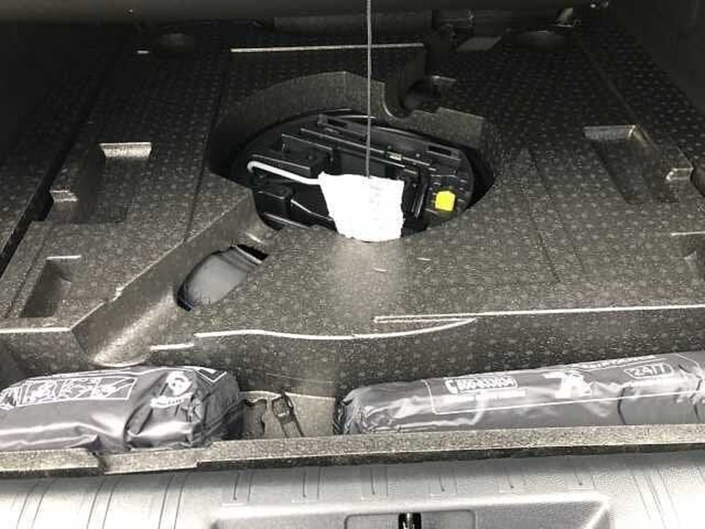 Peugeot 308 SW usata a Ragusa (18)