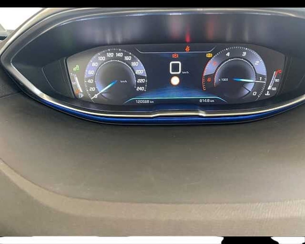 Peugeot 3008 usata a Ragusa (10)