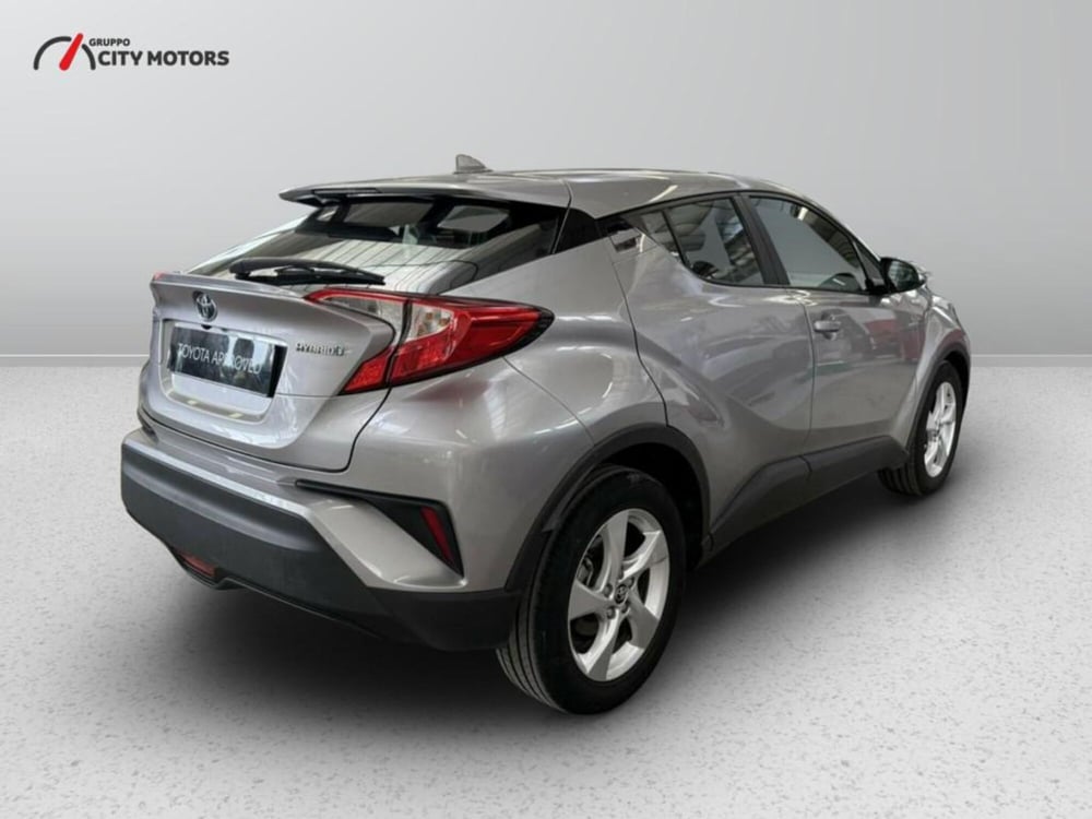Toyota Toyota C-HR usata a Monza e Brianza (7)
