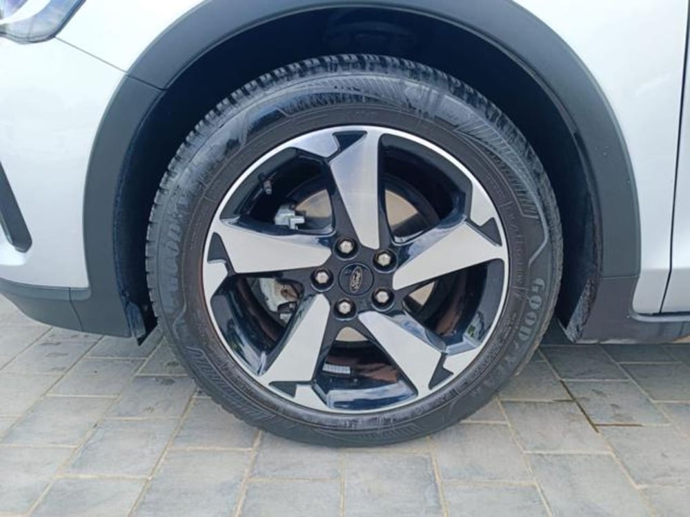 Ford Focus Station Wagon usata a Pisa (11)