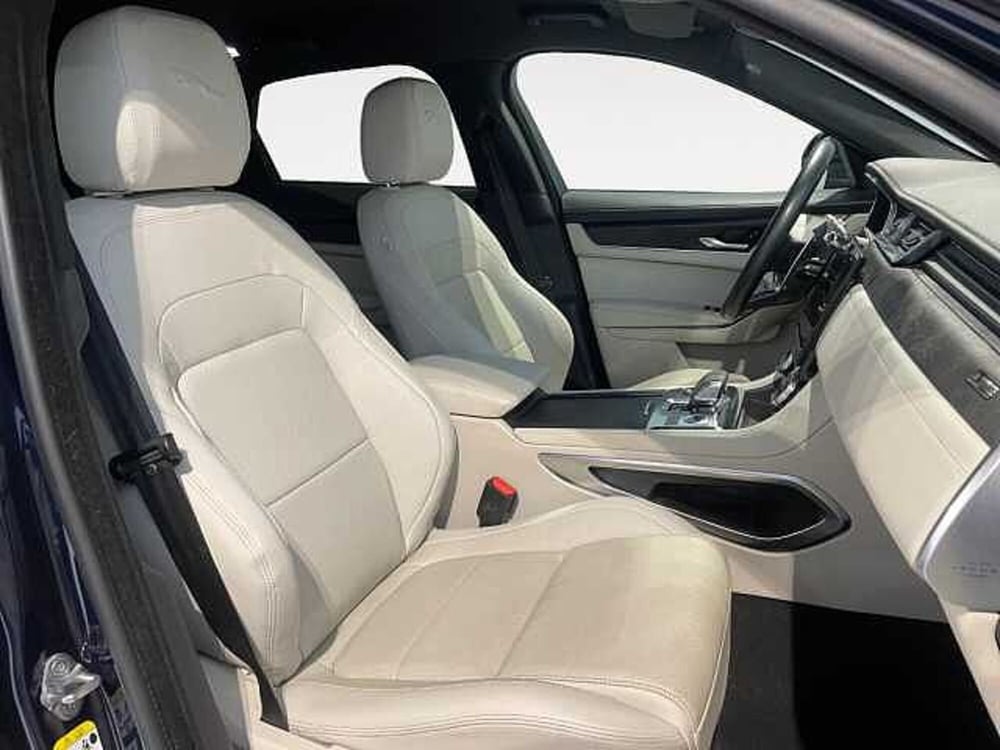 Jaguar F-Pace usata a Ravenna (3)