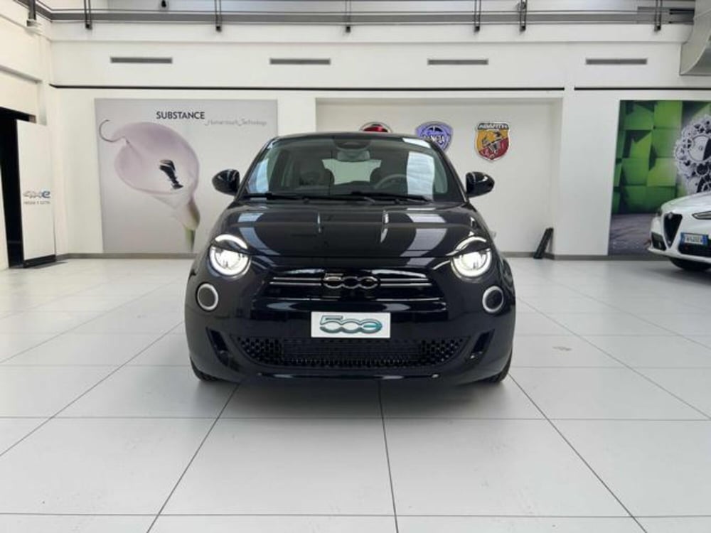 Fiat 500e nuova a Vercelli (2)
