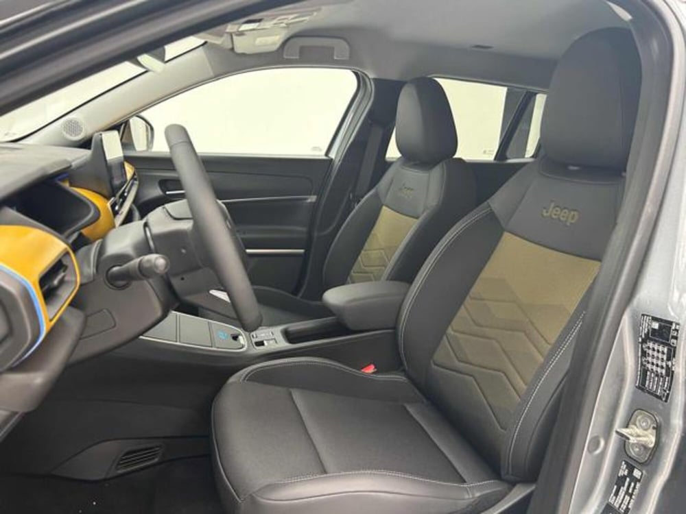 Jeep Avenger nuova a Vercelli (10)