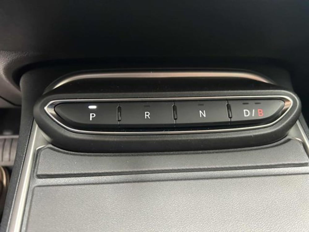 Jeep Avenger nuova a Vercelli (18)