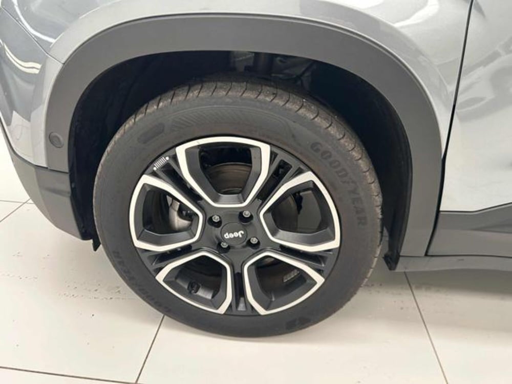 Jeep Avenger nuova a Vercelli (9)