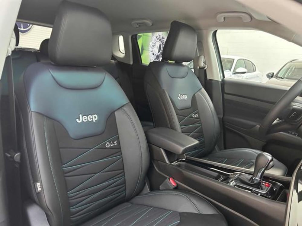 Jeep Compass nuova a Vercelli (13)