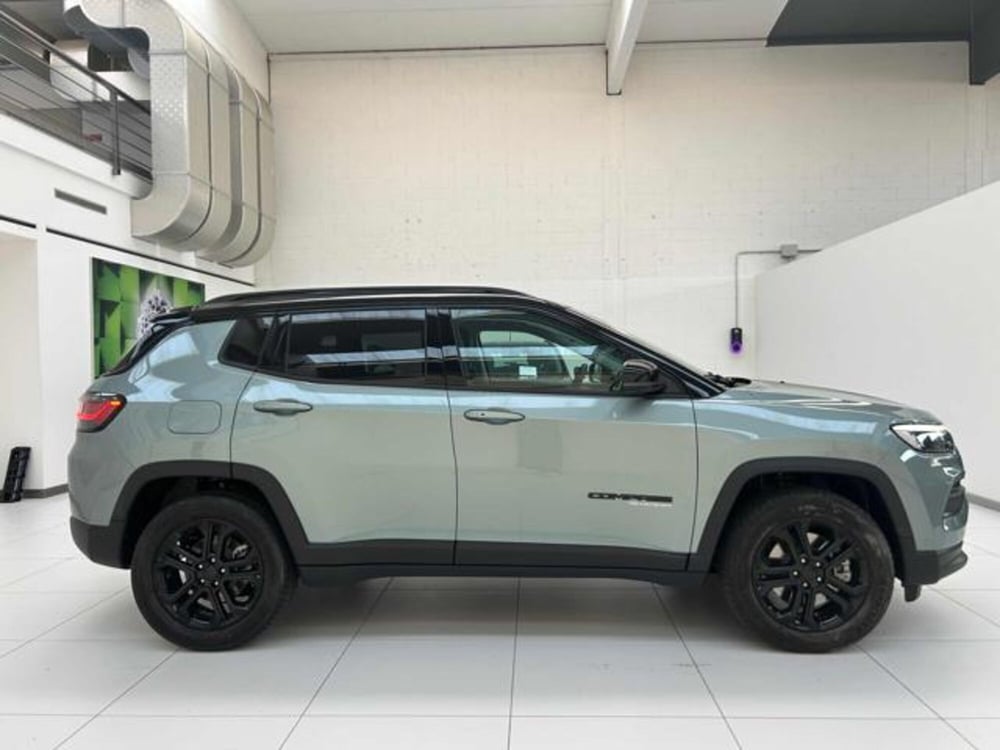 Jeep Compass nuova a Vercelli (3)