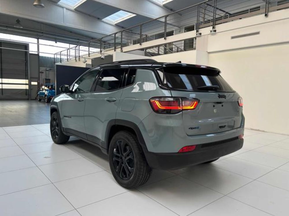 Jeep Compass nuova a Vercelli (7)