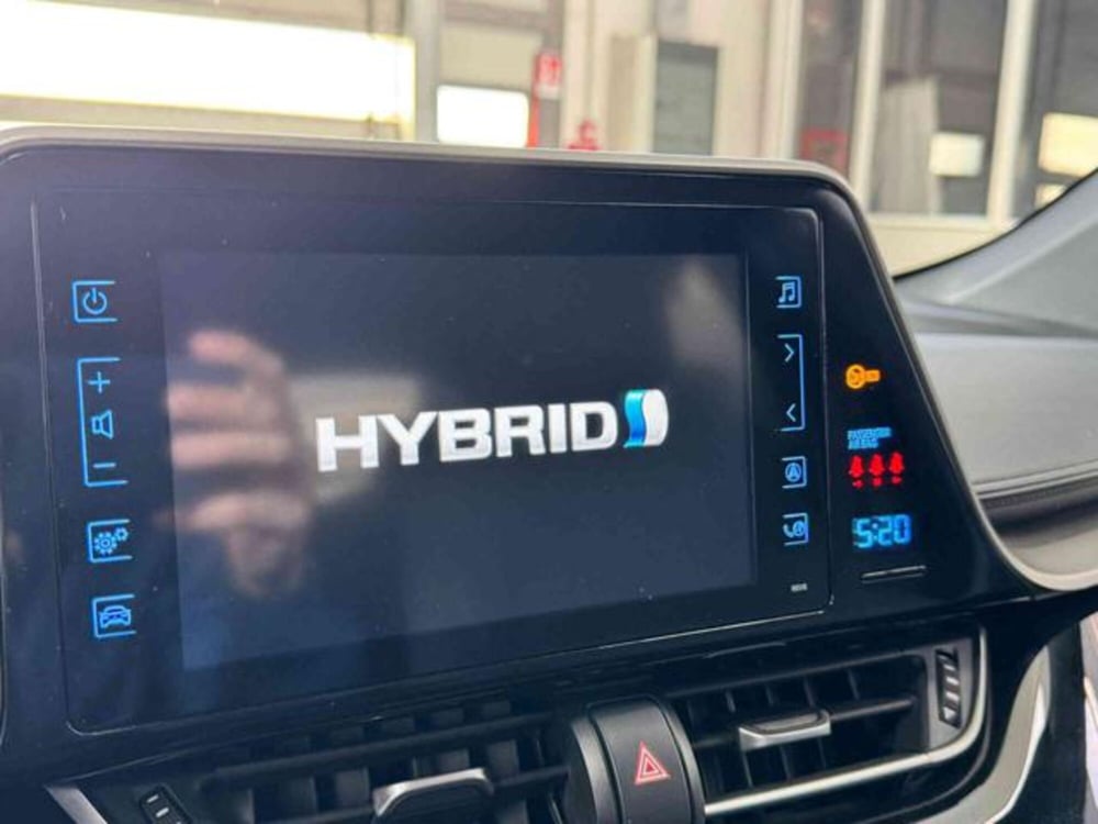 Toyota Toyota C-HR usata a Vercelli (17)