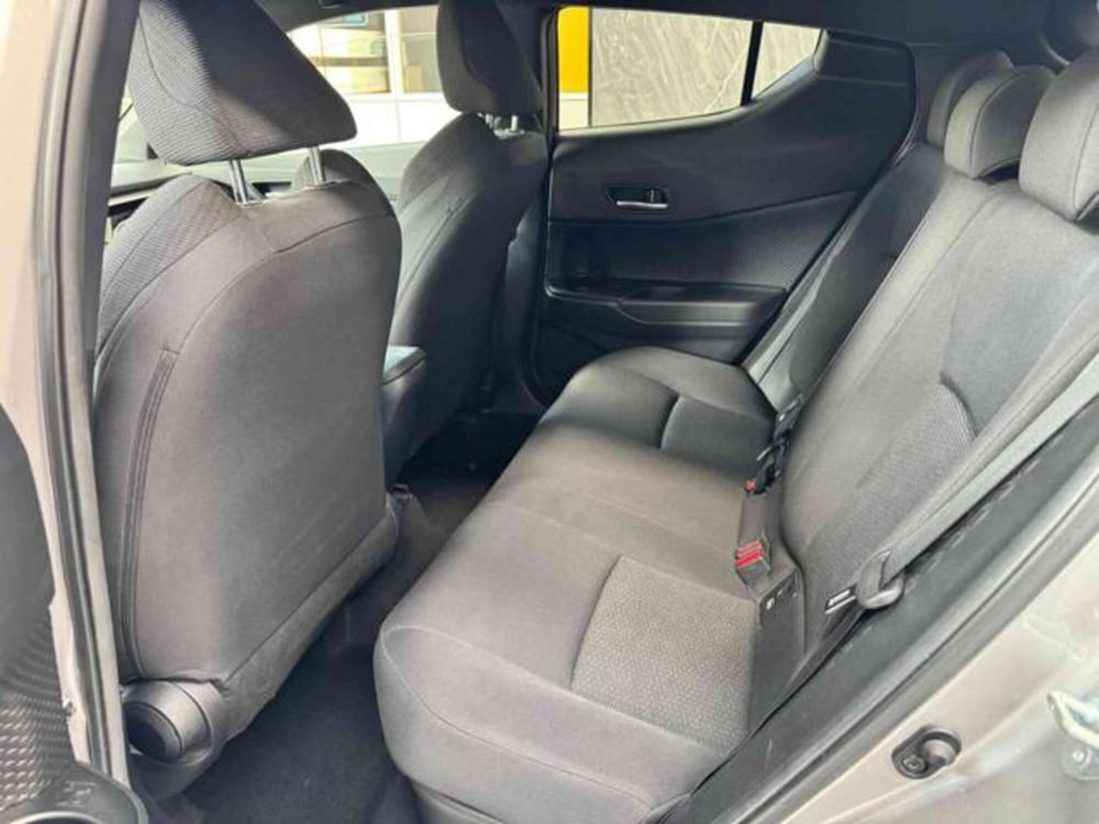 Toyota Toyota C-HR usata a Vercelli (20)