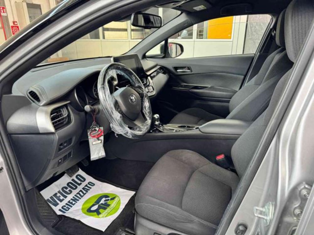 Toyota Toyota C-HR usata a Vercelli (9)