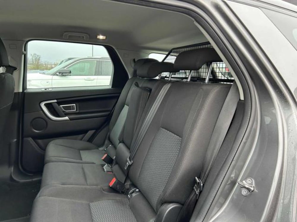 Land Rover Discovery Sport usata a Vercelli (12)
