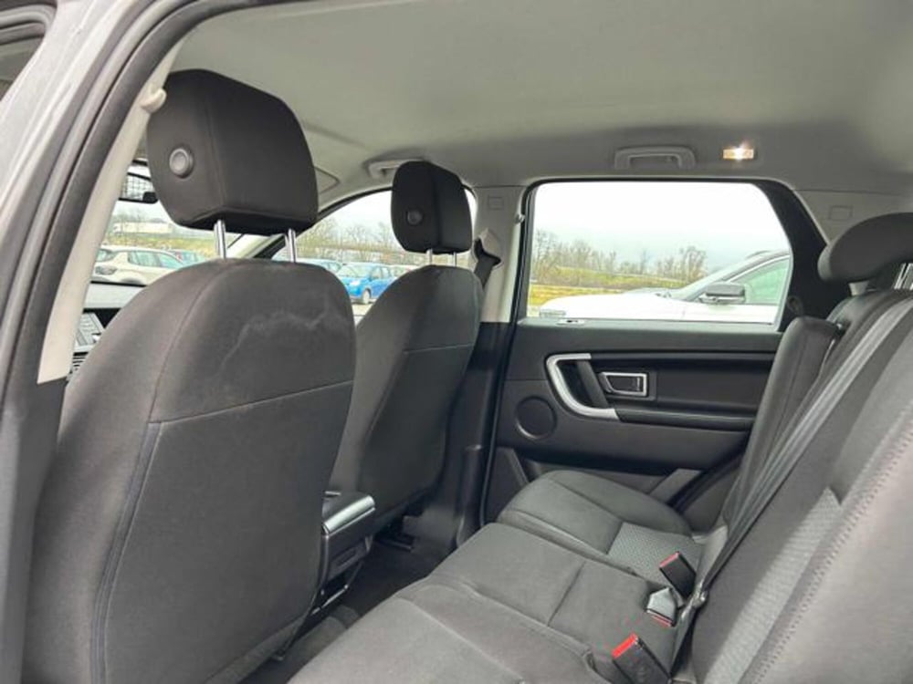 Land Rover Discovery Sport usata a Vercelli (14)