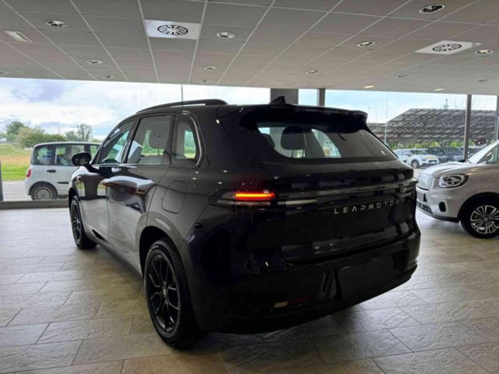 Leapmotor C10 nuova a Vercelli (4)