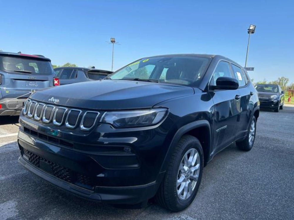 Jeep Compass nuova a Vercelli (2)