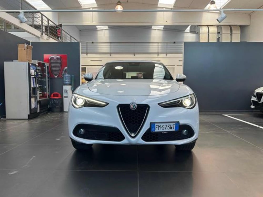 Alfa Romeo Stelvio usata a Vercelli (2)