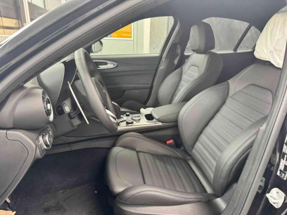 Alfa Romeo Giulia nuova a Vercelli (11)