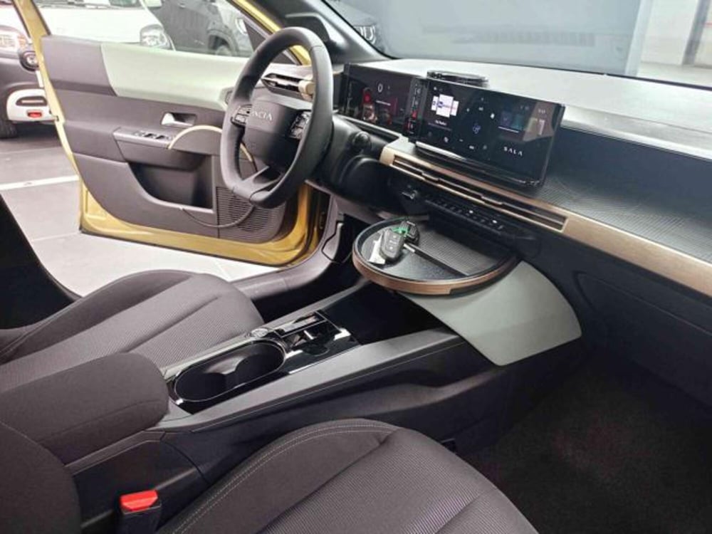 Lancia Ypsilon nuova a Vercelli (15)
