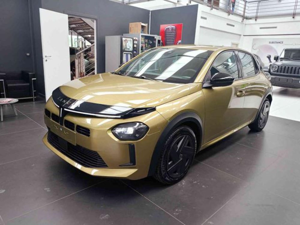 Lancia Ypsilon nuova a Vercelli (3)