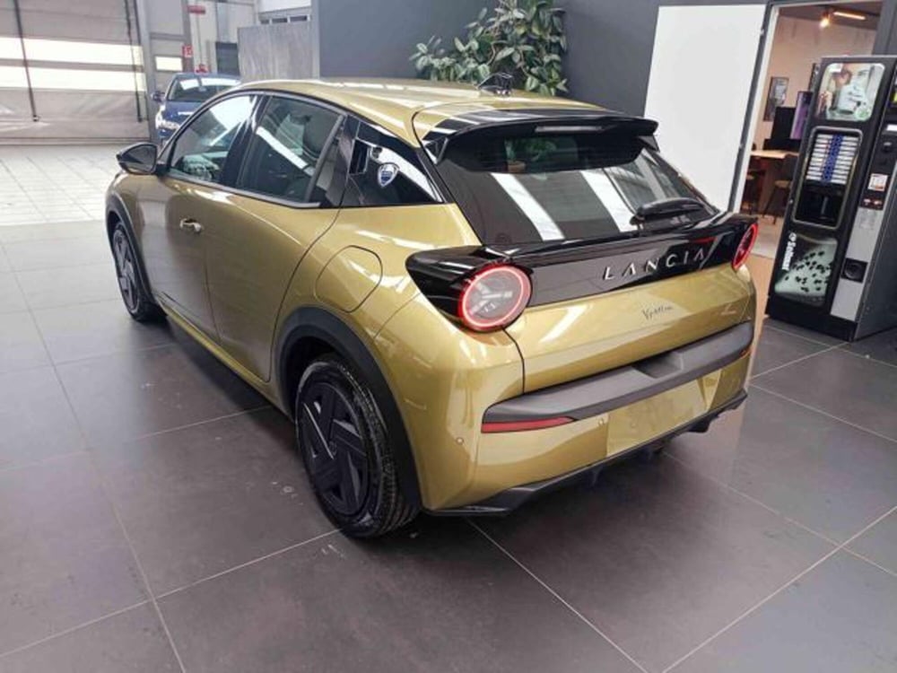 Lancia Ypsilon nuova a Vercelli (5)