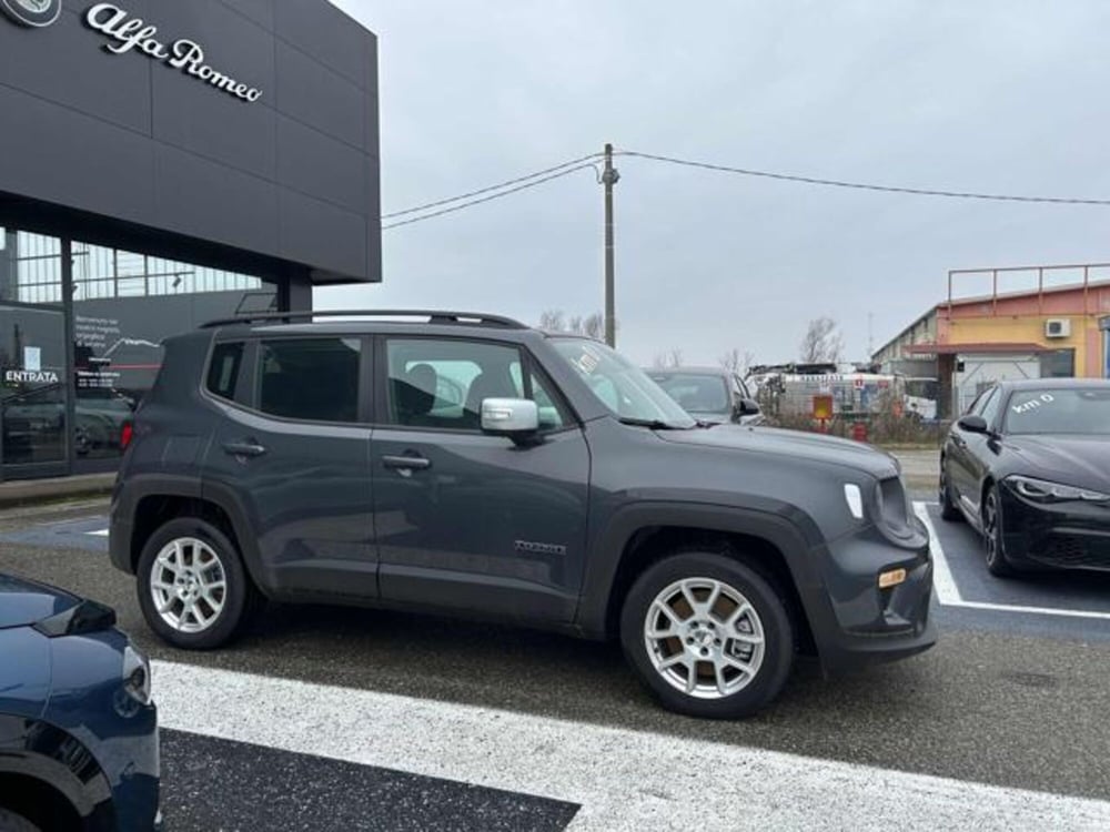 Jeep Renegade nuova a Vercelli (4)