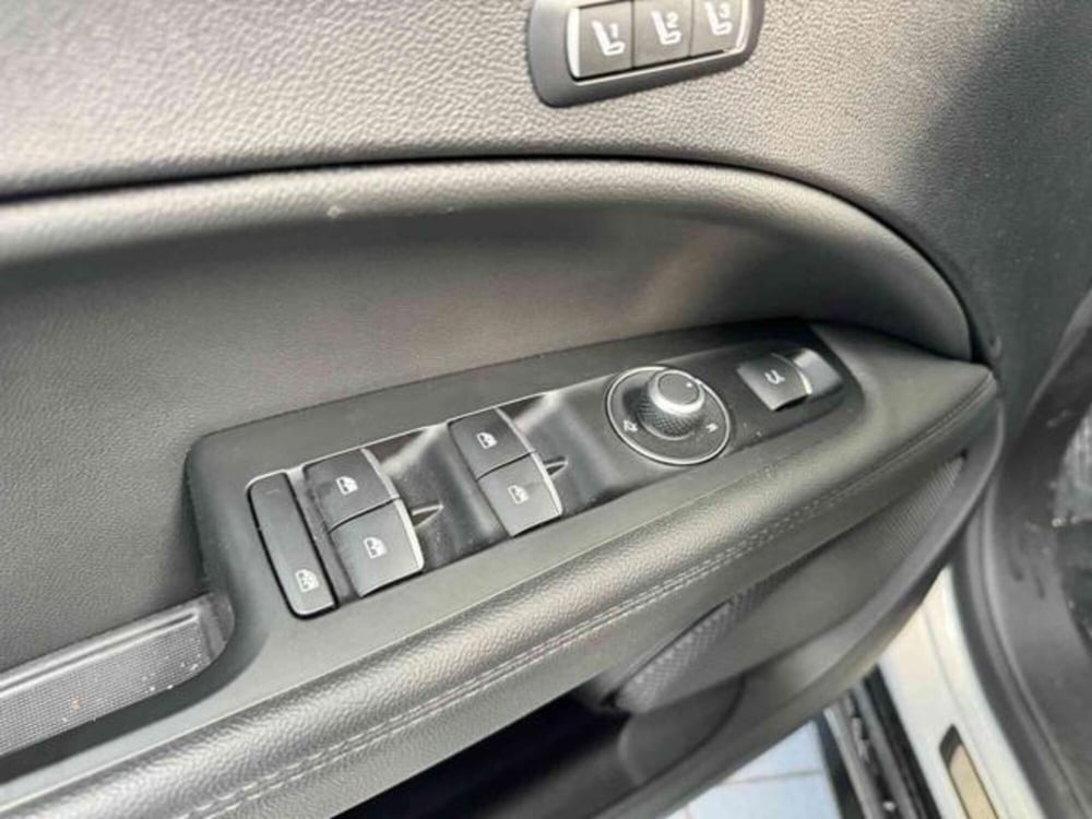 Alfa Romeo Stelvio usata a Vercelli (11)
