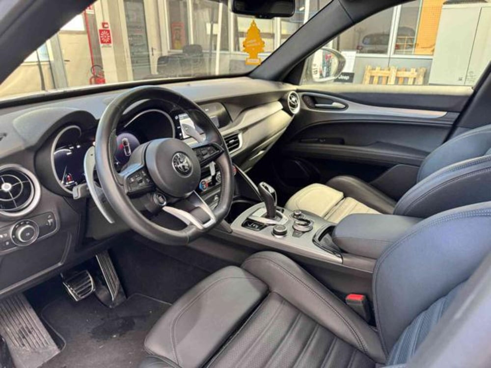 Alfa Romeo Stelvio usata a Vercelli (18)