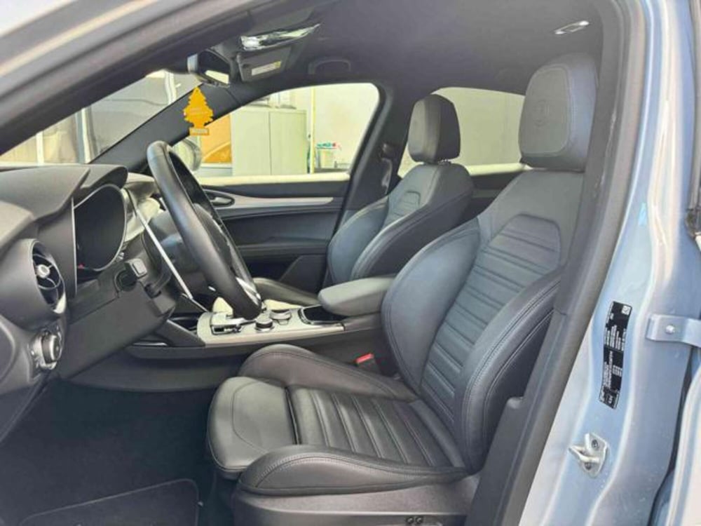 Alfa Romeo Stelvio usata a Vercelli (19)