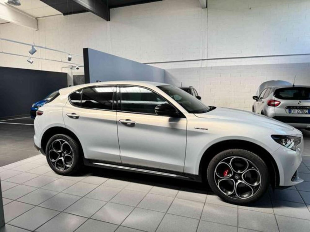 Alfa Romeo Stelvio usata a Vercelli (5)