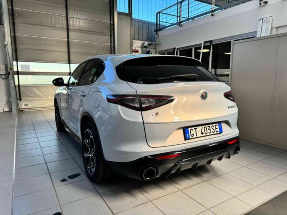 Alfa Romeo Stelvio usata a Vercelli (8)