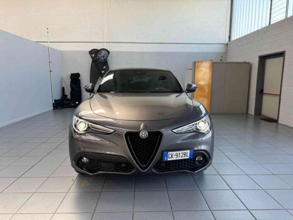 Alfa Romeo Stelvio usata a Vercelli (2)